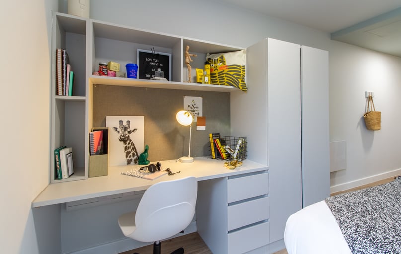 Silver En Suite, The Refinery, Bingley Street, University Of Leeds, Leeds - Image 1